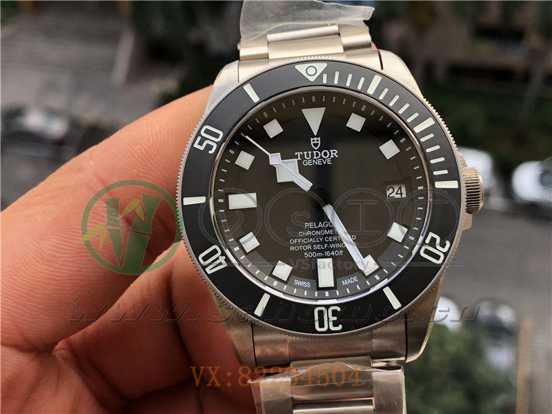 XF廠帝舵黑色戰(zhàn)斧復(fù)刻腕表V3版細(xì)節(jié)評(píng)測(cè)