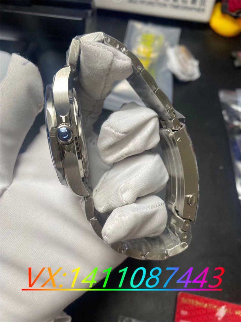 VS廠歐米茄海馬300搭配8800機芯細節(jié)揭秘