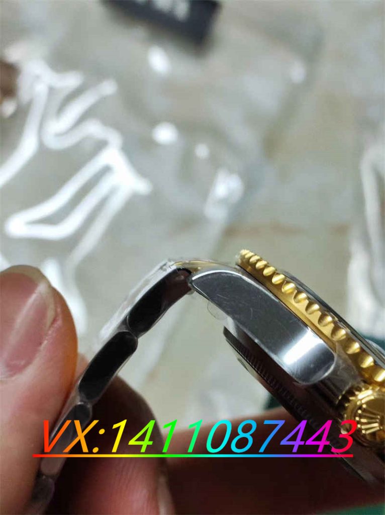 VS廠勞力士間金黑水鬼41尺寸搭配3235機(jī)芯做工細(xì)節(jié)方面怎么樣