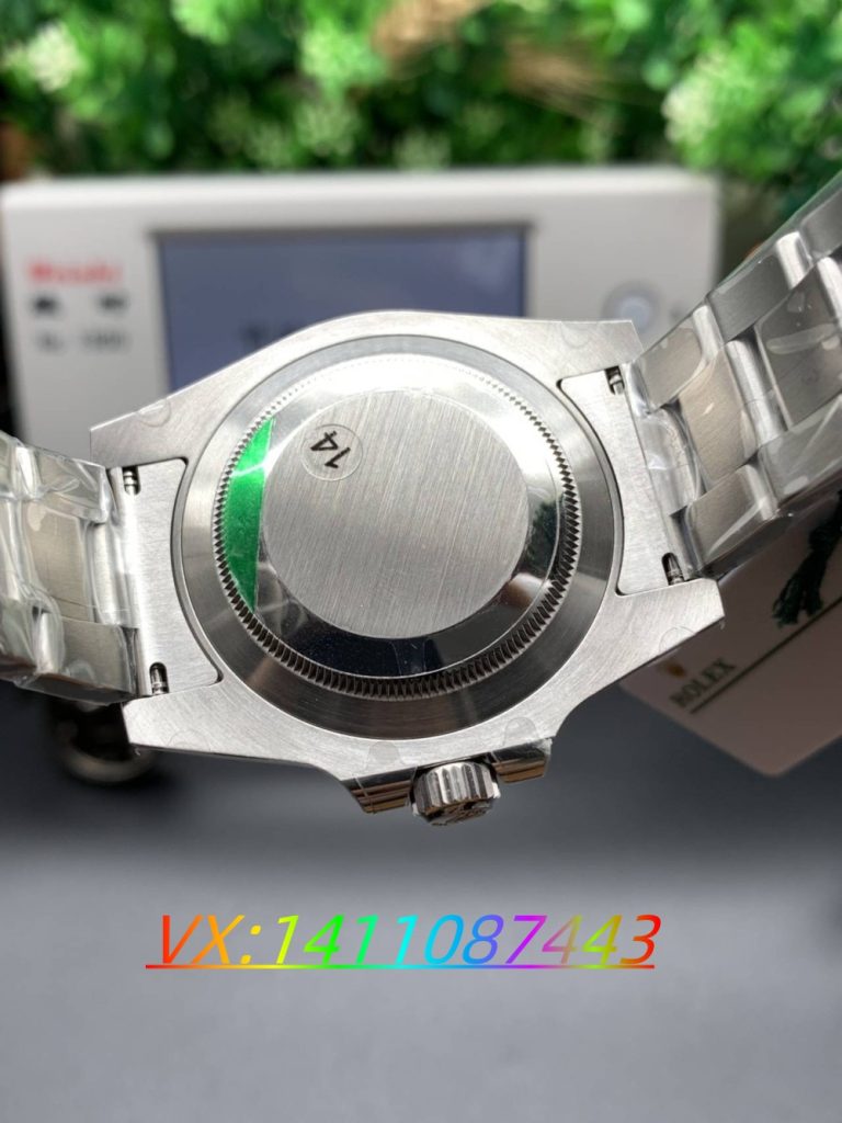 VS廠勞力士三代綠水鬼的精湛工藝與細(xì)節(jié)之美